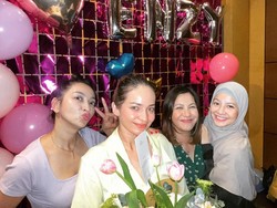 Enzy Storia Pamitan, Mau Susul Suami ke AS?