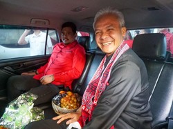 Sambangi Sumut, Ganjar Tampak Mesra Bareng Bobby Menantu Jokowi