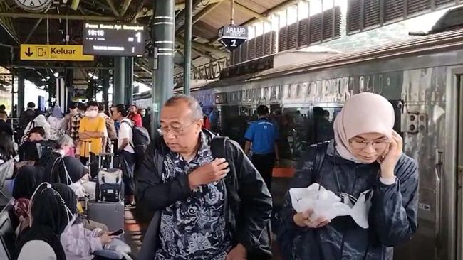 KAI Panen Cuan Penumpang Membludak 23% saat Libur Panjang Waisak