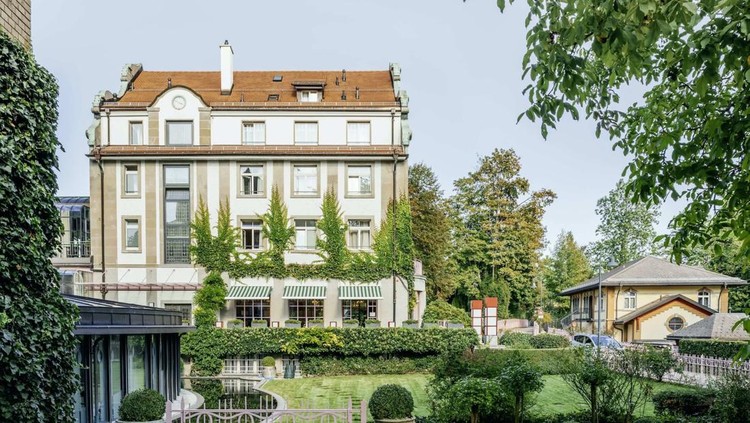 Sekolah termahal di dunia, Institut auf dem Rosenberg, Swiss.
