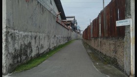 Jalan di Deliserdang yang Diduga Dijual Pemkab Rp1,6 M Ditutup