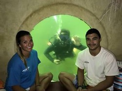 Hotel Unik, Lokasinya di Dalam Laut, Berapa ya Harga Sewanya?