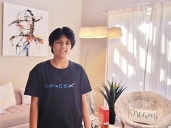 Kisah Bocah Lulus Kuliah 14 Tahun Langsung Kerja di SpaceX