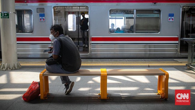 PT KAI Commuter Indonesia (KCI) menargetkan impor tiga rangkaian (trainset) KRL baru dari Jepang tiba di Indonesia pada 2024 mendatang.