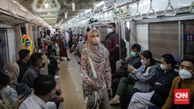 Naik KRL Kini Bebas Masker