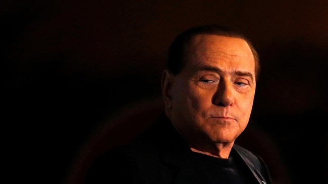 Mantan Perdana Menteri Italia Silvio Berlusconi meninggal dunia di usia 86 tahun pada Senin (12/6).