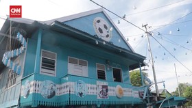 VIDEO: Pasutri Cat Rumah Bendera Argentina Hingga Beri Nama Cucu Messi