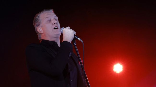 Vokalis sekaligus pentolan band Queens of the Stone Age, Josh Homme, sedang berjuang melawan kanker.