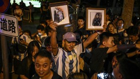 FOTO: Kegilaan Suporter China Lihat Messi