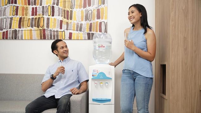 Le Minerale berkomitmen menyediakan air minum yang sehat, aman dan higienis dengan menghadirkan galon yang terbebas dari bahan BPA.