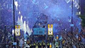 Manchester City Gelar Parade Treble Winners