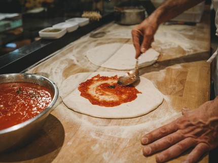 3 Resep Adonan Pizza yang Empuk, Lembut dan Anti Gagal