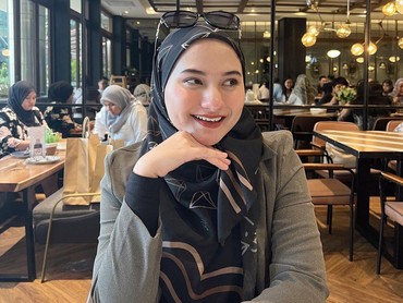 img-title Sudah Move On dari Mendiang Ameer Azzikra, Nadzira Shafa Siap Buka Hati Lagi