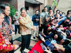 Momen Lucu Pratikno-Sri Mulyani Ikut Doorstop Jokowi, Duduk Bareng Wartawan