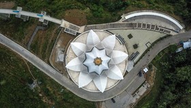 FOTO: Masjid Al Kamil Destinasi Wisata Religi Terbaru di Sumedang