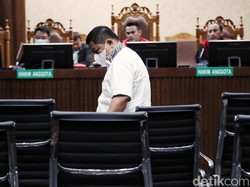 Rijatono Lakka Penyuap Lukas Enembe Divonis 5 Tahun Bui