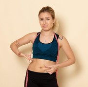 Segera Hindari, 4 Kebiasaan Makan Ini Bisa Bikin Perut Buncit!