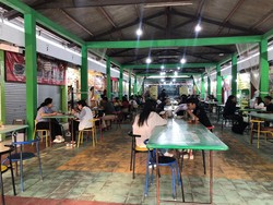 4 Rekomendasi Tempat Makan Murah Dekat UGM, UNY, & UPN, Cocok untuk Mahasiswa!
