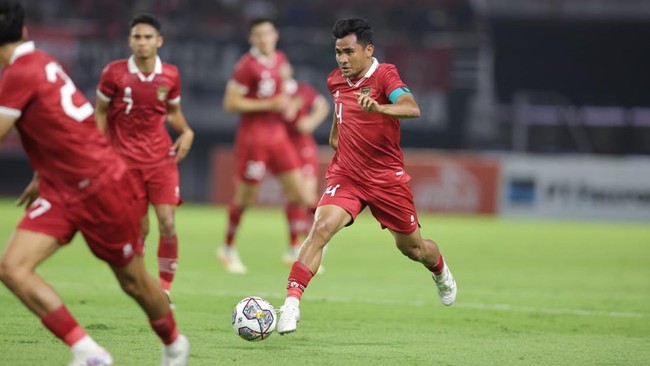 Pelatih Timnas Indonesia Shin Tae Yong mengungkapkan alasan baru menurunkan Asnawi Mangkualam di babak kedua saat kalah 0-5 dari Iran.