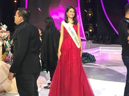 Sempat Terpuruk Lalu Viral, Finalis Miss Indonesia Ini Berhasil Berangkatkan Ibunda Haji