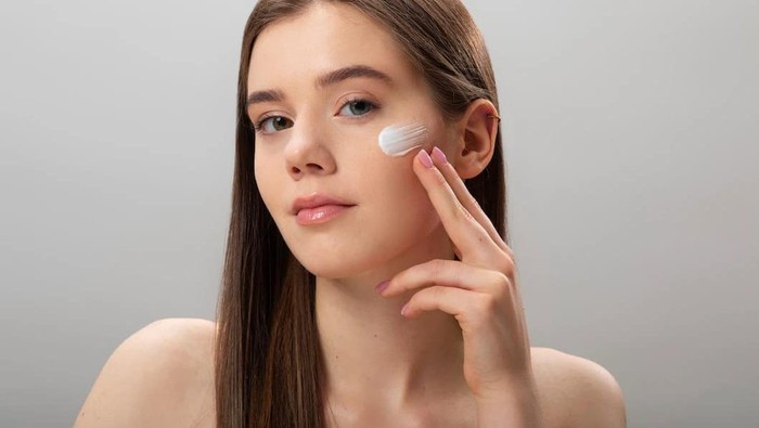 Jangan Sampai Salah, Ini Bedanya SPF dan PA Beserta Manfaatnya dalam Skincare