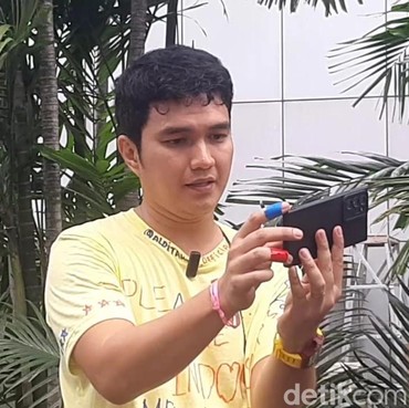 7 Foto Rumah Aldi Taher yang Jauh dari Kata Mewah, Tidur Beralaskan Karpet