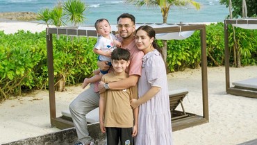 img-title Cipung Mau Punya Adik, Raffi Ahmad Siapkan Inisial Anak Perempuan