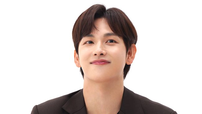 Im Siwan dikabarkan jadi bintang utama Squid Game 2 bersama Lee Jung-jae dan Lee Byung-hun. Squid Game 2 ditargetkan tayang 2024.