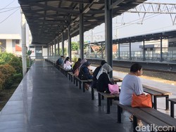 Menhub Pastikan LRT Jabodebek Bakal Terhubung Kereta Bandara