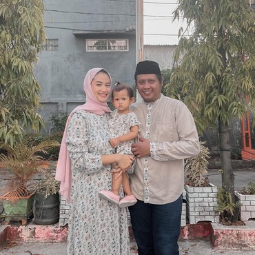 8 Potret Beda Lita, Dulu Finalis Miss Indonesia Kini Jadi Emak-emak Dasteran