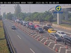 Lalu Lintas di Tol Cawang arah Semanggi Padat Pagi Ini