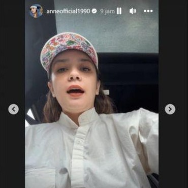 Putri Anne Makin Berani Lepas Hijab, Untaian Rambut Panjang Pirang Mengintip