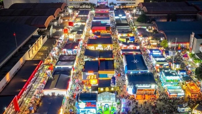 Rekomendasi kuliner yang wajib kamu beli di Jakarta Fair Kemayoran 2023/Foto: Instagram.com/jakartafairid