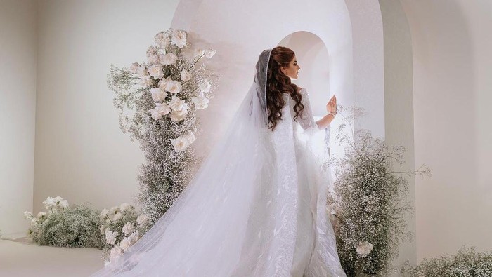 gaun pernikahan Sheikha Mahra