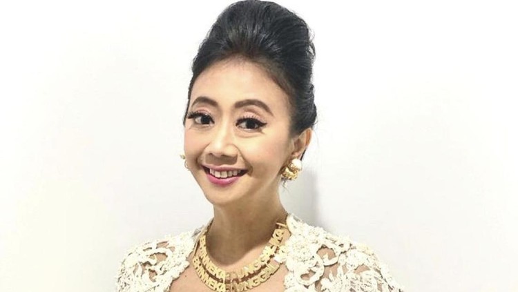 Asri Welas Hobi Masak dan Makan Bareng Keluarga, Ini Momennya