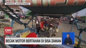 VIDEO: Becak Motor Bertahan di Sisa Zaman