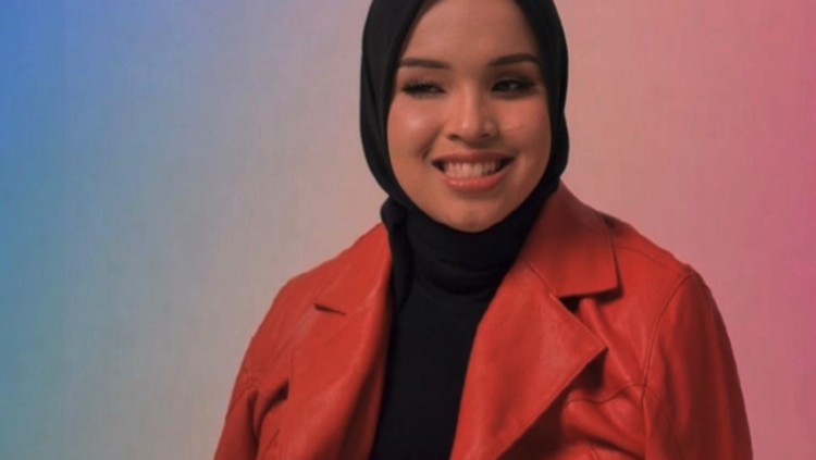 Gaya Hijab Putri Ariani