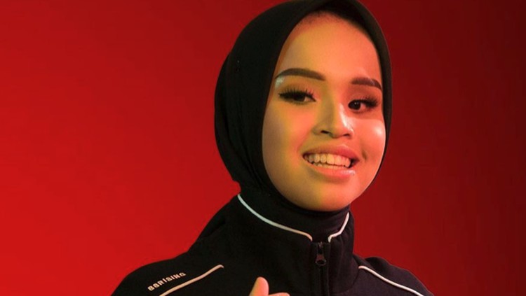 Gaya Hijab Putri Ariani