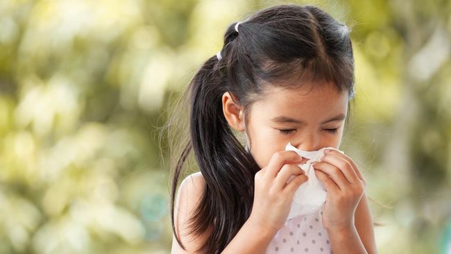 Dokter Ungkap Penyebab Anak Jadi Lebih Rentan Batuk Pilek, Sebut Pengaruh Krisis Iklim