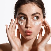 5 Rekomendasi Sunscreen untuk Melindungi Kulit dari Paparan Sinar Matahari di Cuaca Panas