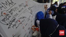 Ratusan Kader Demokrat Gelar Aksi Berdarah Lawan PK Moeldoko