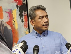 Siap Meluncur, Satelit Satria-1 Mulai Keluar dari Hanggar SpaceX