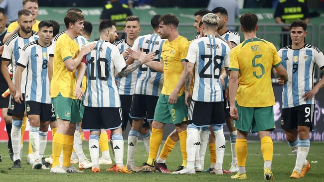Empat pemain dipastikan absen dalam laga Indonesia vs Argentina. Berikut daftar pemain absen di Indonesia vs Argentina.