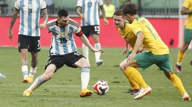 FOTO: Pesona Messi Pukau China dan Dobrak Australia
