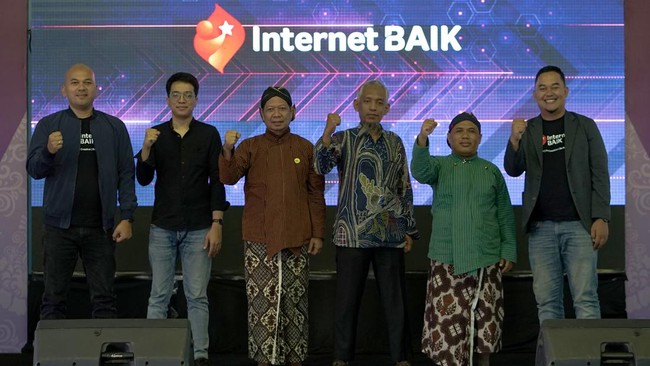 Telkomsel mengumumkan pemenang Internet BAIK Heroes Series 7 sebagai bentuk komitmen Telkomsel mengembangkan karakter positif generasi muda Indonesia.