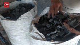 VIDEO: Permintaan Arang Melonjak Jelagn Idul Adha, Pengrajin Lembur