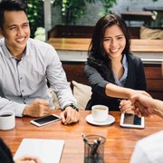 Mudah Cemas, Tipe Kepribadian 'Neuroticism' Wajib Simak Kiat Ini agar Mudah Berbaur di Kantor Baru