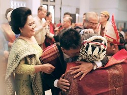 Tradisi Mangulosi Simbol Perlindungan Suku Batak