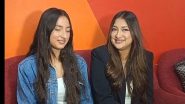 img-title Sempat Dituding Pindah Agama, Rahma Azhari Ungkap Kesulitan Beribadah di AS