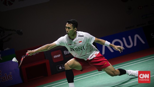 Tunggal putra Indonesia Jonatan Christie mengungkapkan kesalahan yang membuatnya gagal mengalahkan Viktor Axelsen pada laga semifinal China Open 2023.